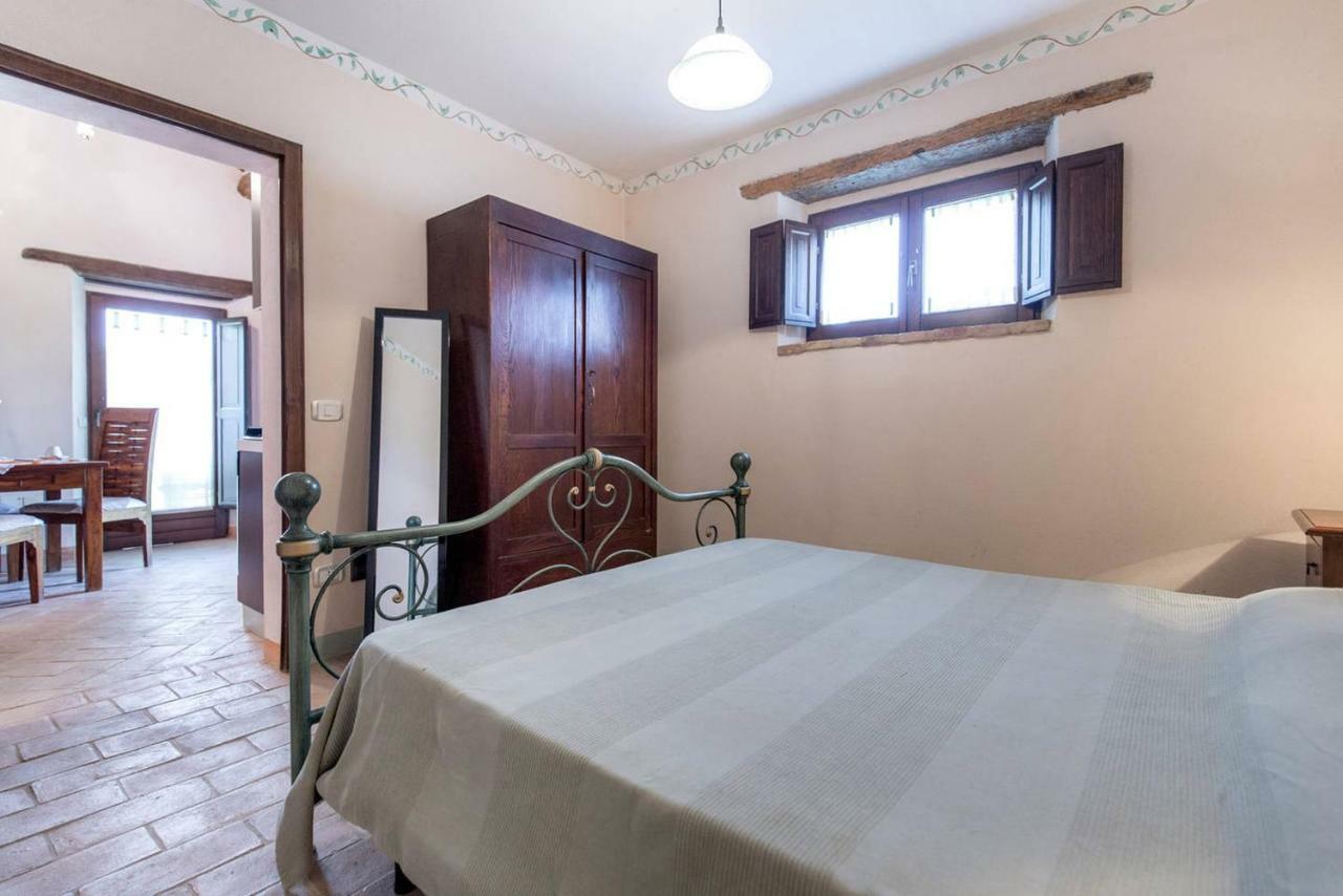 Gasthaus La Casina Degli Olivi Seggiano Exterior foto